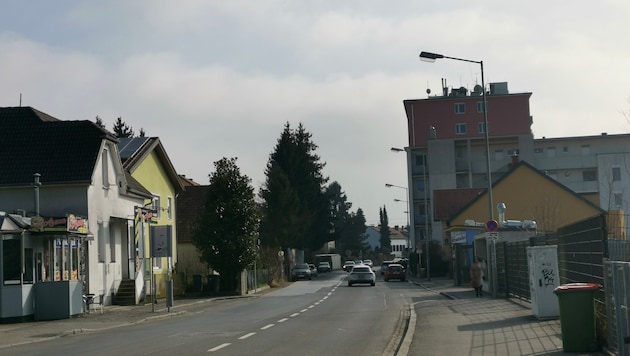 In der Liebenauer Hauptstraße kam es zum dem Unfall.