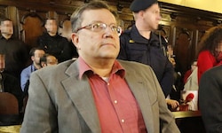 Neonazi Gottfried Küssel wurde rechtskräftig wegen NS-Wiederbetätigung verurteilt und saß ...