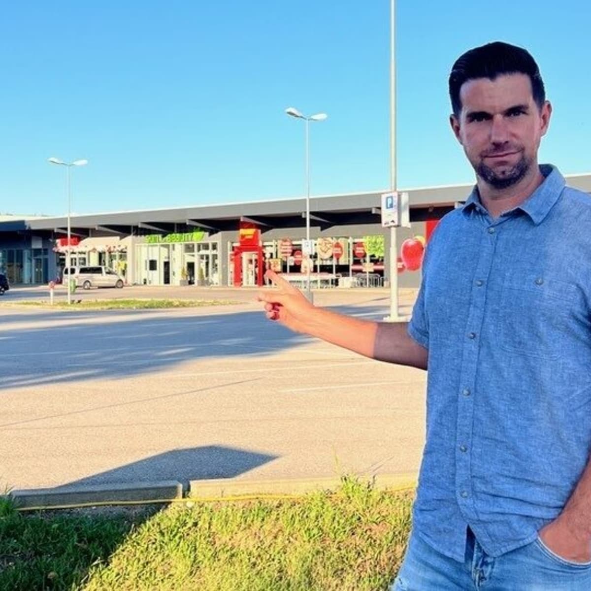 A unexpected picture adds to the intrigue