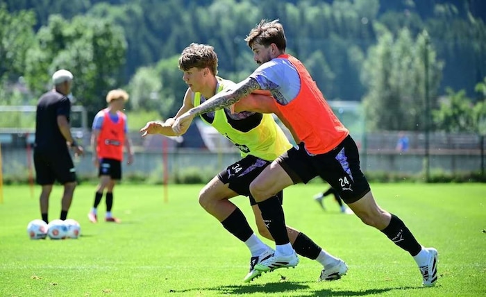 Im Training geben Robatsch (li.) und Metcalfe Vollgas.