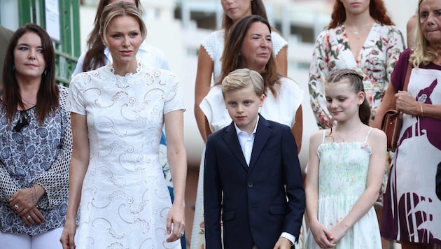 Am Sonntag nahm Fürstin Charlene mit ihren Zwillingen Jacques und Gabriella am traditionellen ...