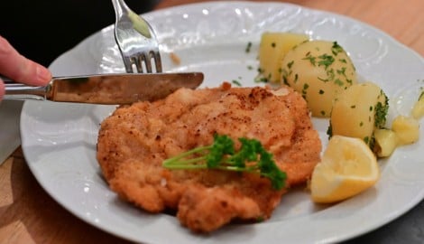 Der Ersatz für Wurst, Steaks, Kalbsbraten und Schnitzerl müsse geschmacklich möglichst nahe an ...