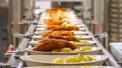 Goldbraun paniert aber vor allem nachhaltig produziert: Darf‘s dafür auch ein paar Euro mehr ...
