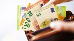 Die Österreicher hängen nach wie vor sehr an ihrem Bargeld.