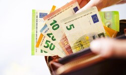 Die Österreicher hängen nach wie vor sehr an ihrem Bargeld.