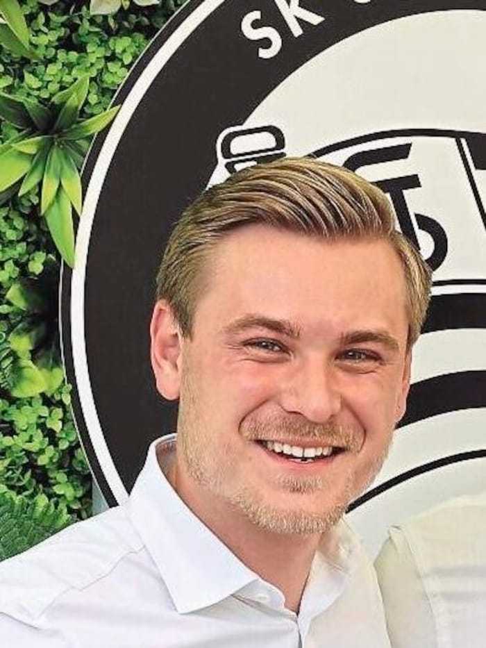 Auf Sportchef Michael Erlitz und Co. wartet mit Ajax eine ganze harte Nuss im Europacup.