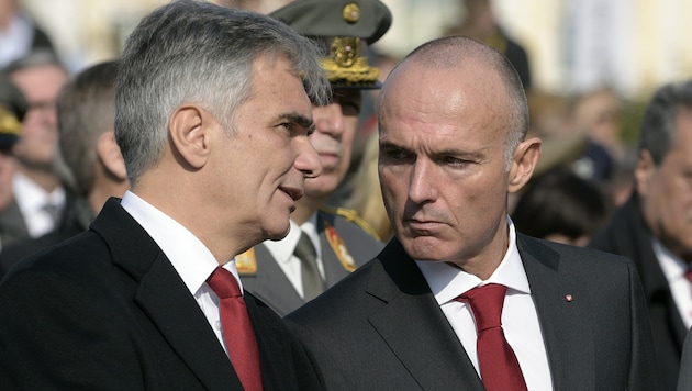 Gerald Klug (re. Bild aus 2015) war einer der großen Hoffnungsträger der SPÖ in der Ära Faymann. ...