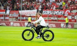 Um seinen Fuß zu schonen, wählte Ralf Rangnick beim WM-Qualispiel Österreichs in Bosnien ein ...