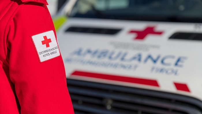 Die Sanitäter waren von den Ersten-Hilfe-Maßnahmen des Mädchens beeindruckt.