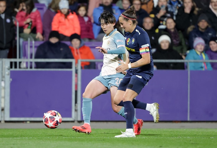 Klein brennt auf Duelle gegen Man City (Fujino li.) & Co.