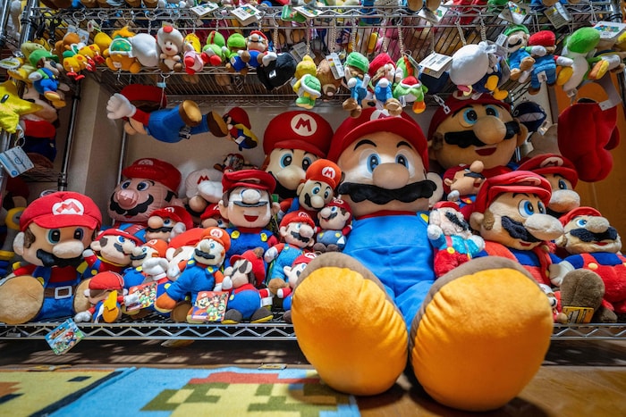 Rotes Kapperl, blaue Latzhose: Marios aus einer Not heraus geborenes Design ist bis heute ...