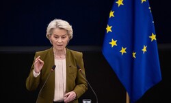 EU-Kommissionspräsidentin Ursula von der Leyen möchte den Schutz der Kinder vor die Gewinne der ...