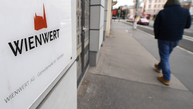 Die Anklage gegen Firmenchef Stefan Kruze sowie zehn weitere Personen und drei Verbände ist ...