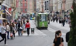 Die Frequenz in der Grazer Innenstadt nahm im vergangenen Jahr ab – nun rief die Koalition zum ...