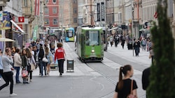 Die Frequenz in der Grazer Innenstadt nahm im vergangenen Jahr ab – nun rief die Koalition zum ...