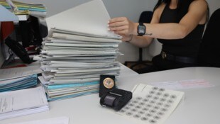 Gerichte, Rechtsanwälte und Inkassobüros erhalten bei berechtigten Forderungen Auskunft beim ...