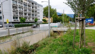 Kein schöner Anblick: Grund wurde getauscht, der Streifen blieb bisher aber ungenutzt.