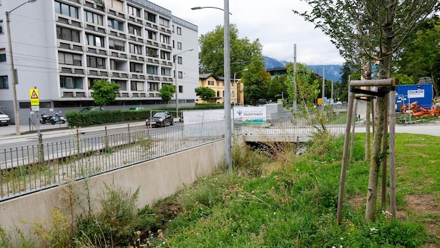 Kein schöner Anblick: Grund wurde getauscht, der Streifen blieb bisher aber ungenutzt.