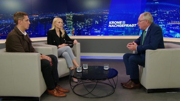 LH-Stellvertreter Stephan Pernkopf im Talk mit krone.tv-Moderatorin Jana Pasching und ...