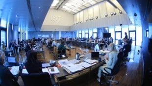 Die jüngsten Job-Rochaden von Bürgermeister Anzengruber im Rathaus sorgen für Debatten. 