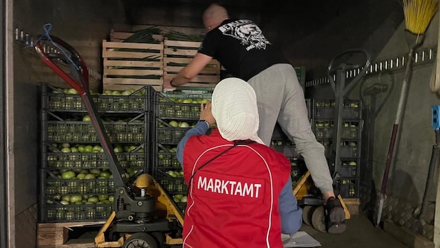 Das Marktamt schlug erneut nachts zu: Bei einer Kontrolle am Großgrünmarkt wurden diese ...
