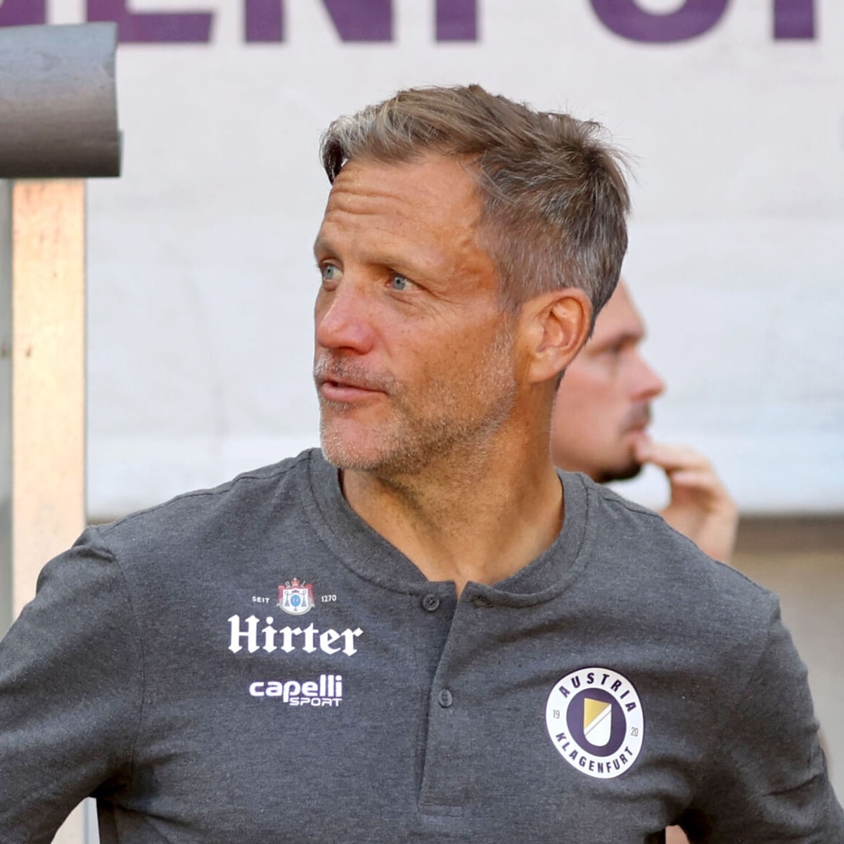 Anabella Galeano cogiendo- a woman confidently looking into the distance, empowered