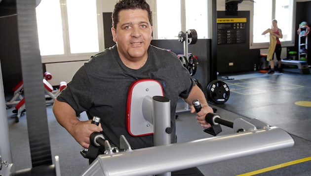 Normalerweise trainiert Tony Wegas mehrmals in der Woche, versucht sich fit zu halten. Das ist ...