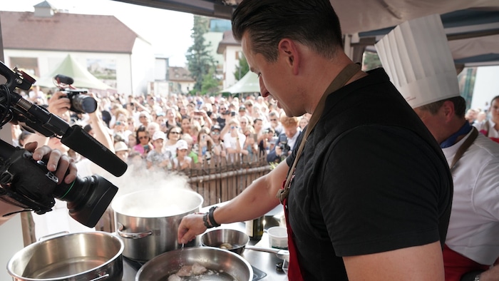 Der Künstler liebt gutes Essen.