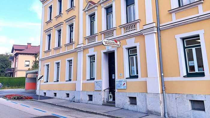 Die Bücherei in der Mürzzuschlager Kirchengasse