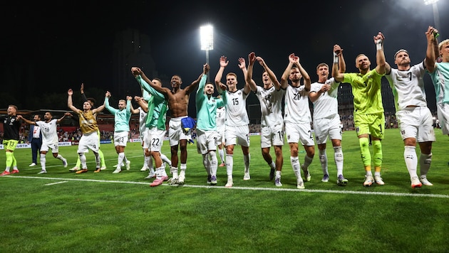 Großer Jubel und ausgelassene Stimmung im ÖFB-Team nach dem 2:1-Erfolg in Zenica gegen Bosnien.
