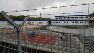 Bei einer Abschiebung kam es in Hamburg zu dramatischen Szenen.