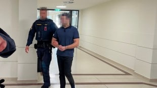Der 37-Jährige sitzt seit Mai in Untersuchungshaft.