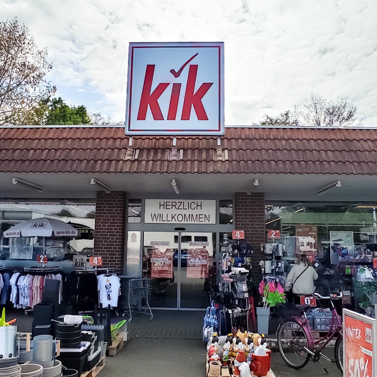 Erster Standort fällt - Kahlschlag bei Kik? Österreich-Filialen wackeln