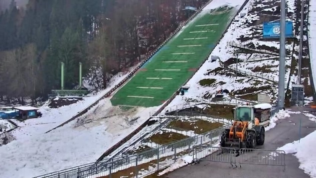 Die Lawine zerstörte im Dezember 2023 das Schanzengelände in Bischofshofen