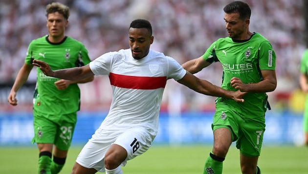 Droht Kevin Stöger (rechts) auch in dieser Saison bald wieder die Bank?