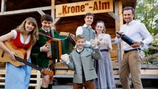 Gute Stimmung beim Aufsteirern in Graz! Tolle Musik, Brauchtum, Handwerk und Kulinarik aus der ...