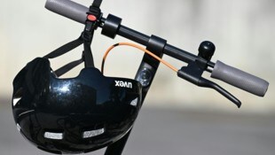 Die beiden Mädchen nutzten einen E-Scooter (Symbolbild).