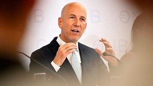 Notenbank-Gouverneur Martin Kocher bei der Präsentation der Prognose