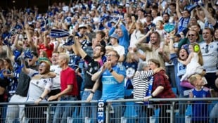 Wenn Hamburgs Frauen kicken, pilgern die Massen ins Volksparkstadion