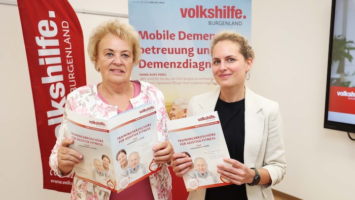 Präsidentin Verena Dunst mit Demenzexpertin Katrin Kaiser von der Volkshilfe Burgenland.
