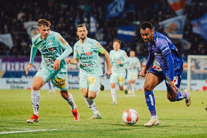 Seitenwechsel: Maurico Malone stürmt am Sonntag nicht mehr im Austria-Trikot, sondern in jenem ...