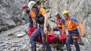 Die Bergrettung barg die Leiche des Mannes (Symbolbild).