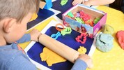 Während die Zahl der Kindergartenplätze bis 2028 sinkt, wächst der Bedarf in Krabbelstuben und ...