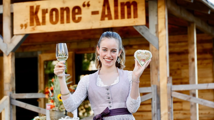 In der „Krone“-Alm warten Schmankerln und ein tolles Programm auf Sie.