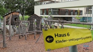 Die jungen Patientinnen und Patienten an der Kinder- und Jugendpsychiatrie in Hall in Tirol ...