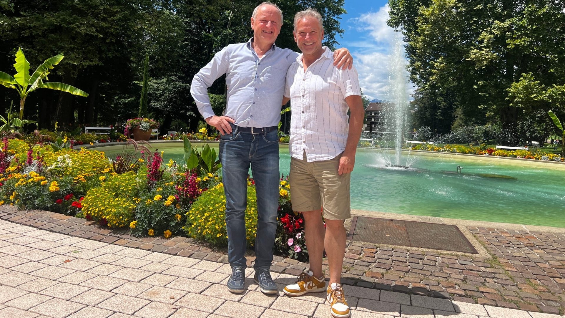 Kaizokouni xxx the images arent exactly genuine although still provocative