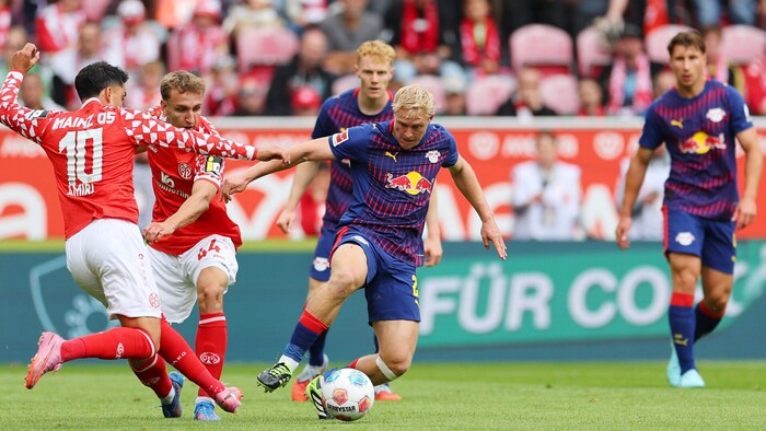 Xaver Schlager musste verletzt vom Feld.