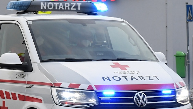 Ein Notarztteam versorgte die Verletzten.