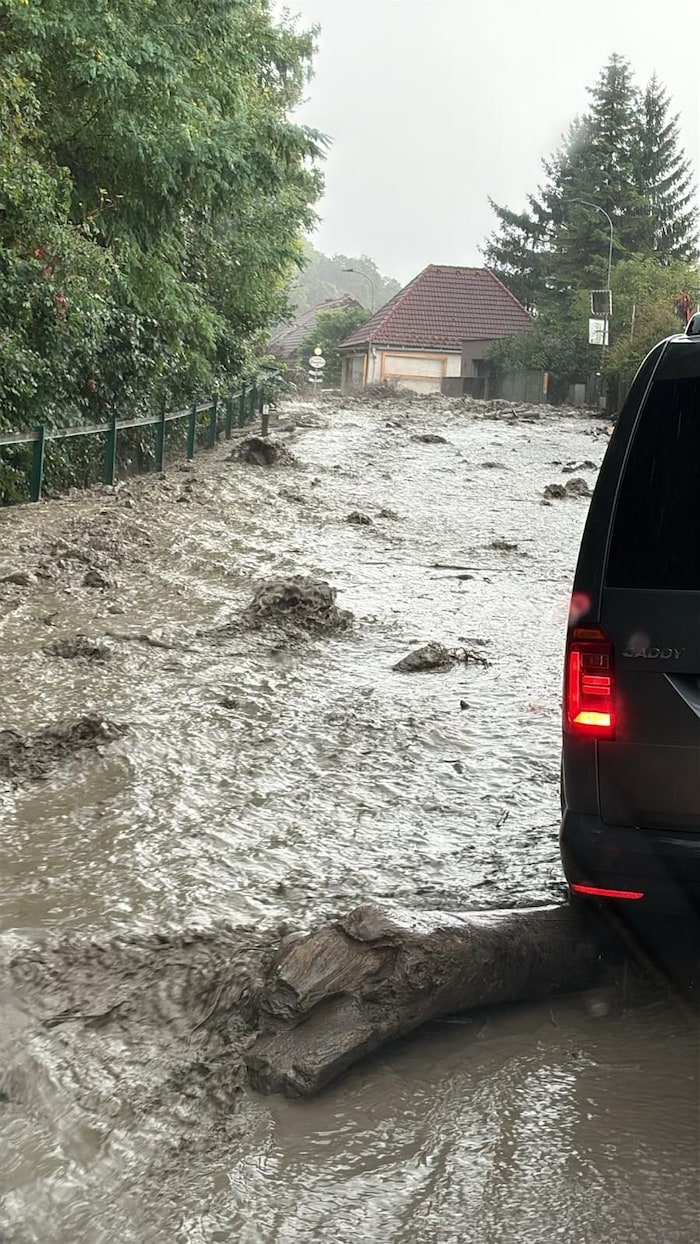 Die Hauptstraße in Altenberg-Greifenstein
