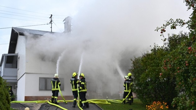 Sechs Feuerwehren standen im Löscheinsatz.